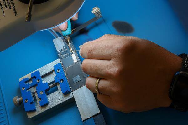 microsoldering-montreal-terrebonne
